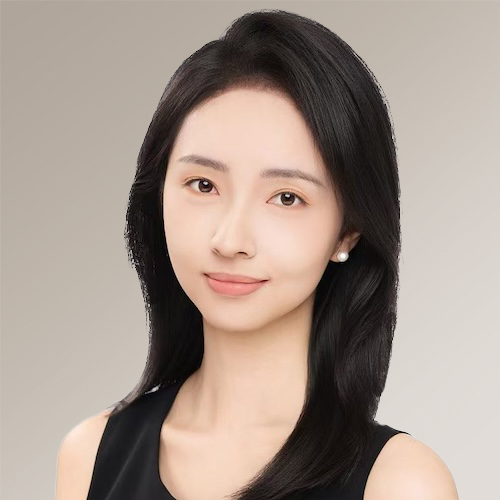 Esther Zhou